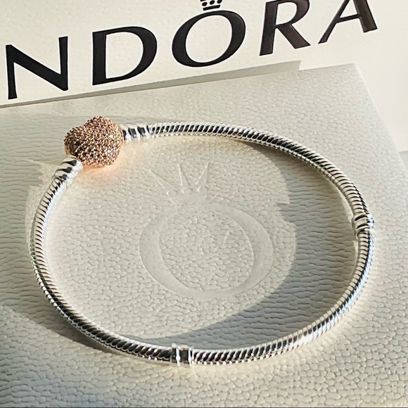 New Authentic Pandora Rose Gold Pave Heart Clasp Bracelet - Picture 1 of 4